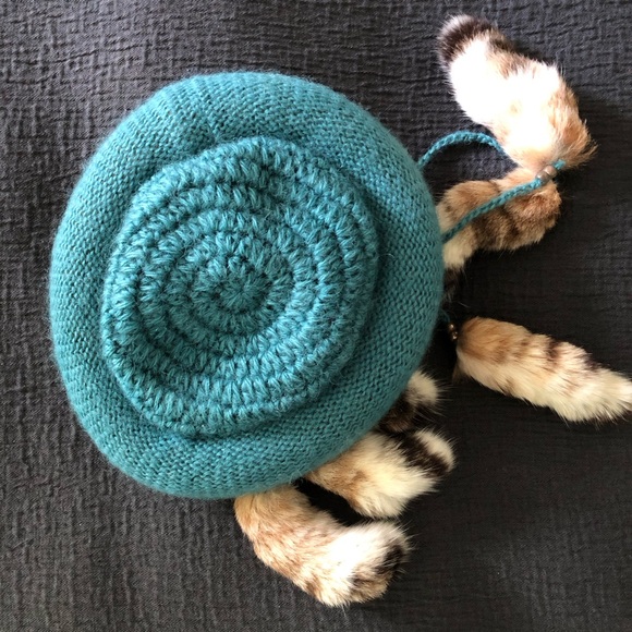 Vintage Teal HandKnit Cat Tail Hat RARE - Picture 4 of 6